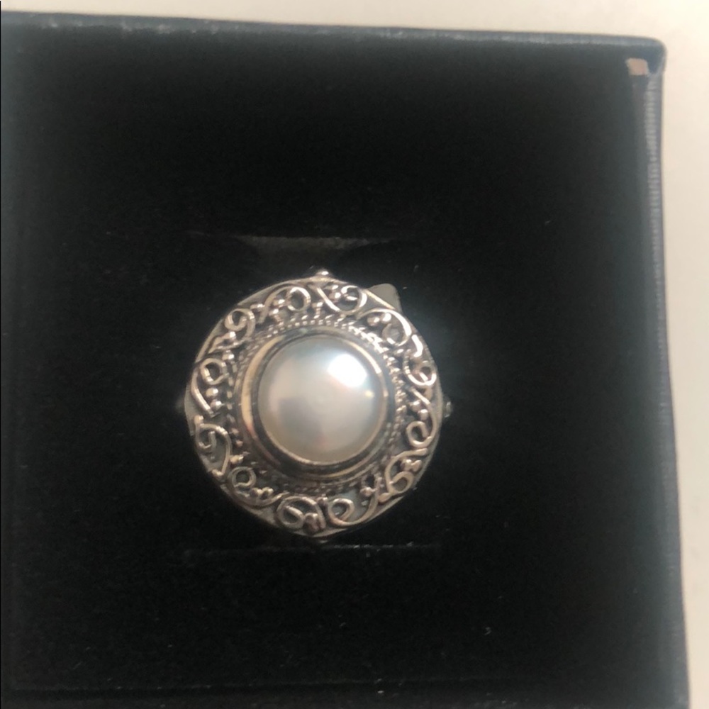 Pearl Ring by Sarda size 6 NWT